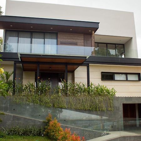 Villa Dago Pakar Bandung Extérieur photo